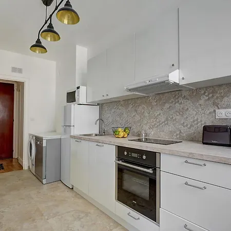 Eiffel Tower & Champ De Mars - 1br - Cityapartmentstay Paris